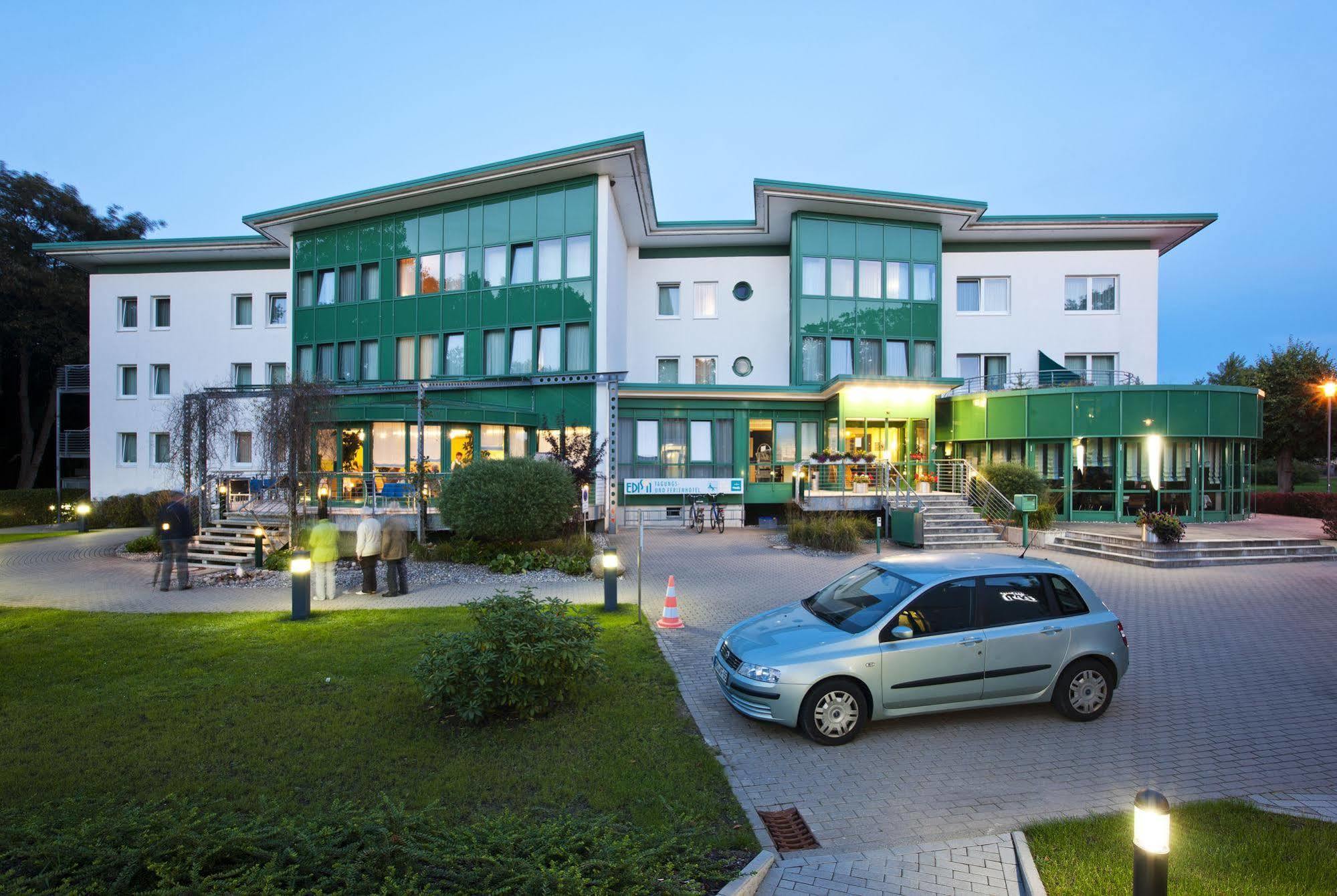 Parkhotel IV Jahreszeiten Ostseebad Kühlungsborn Екстериор снимка