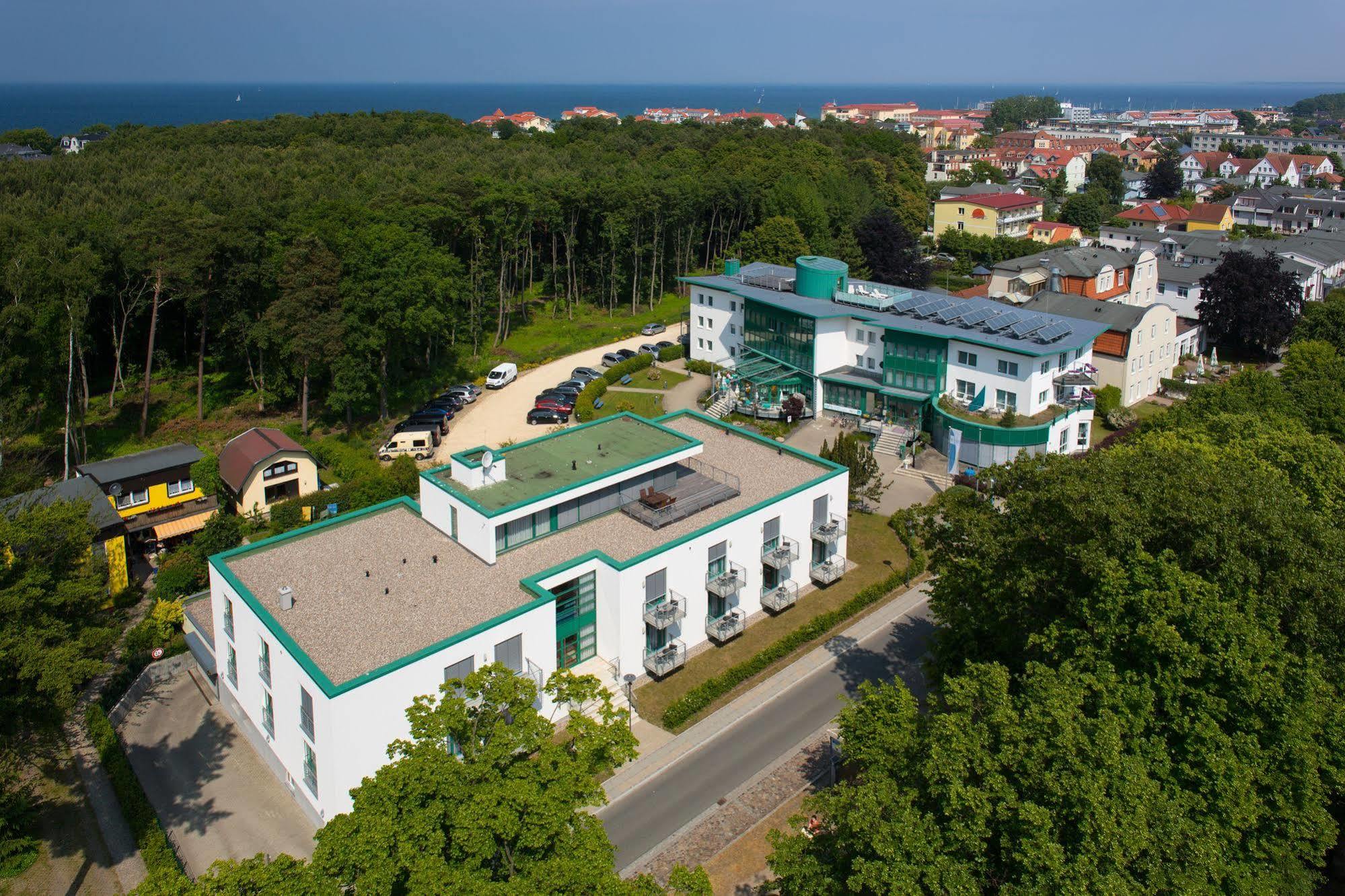 Parkhotel IV Jahreszeiten Ostseebad Kühlungsborn Екстериор снимка
